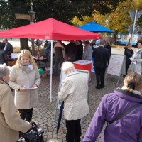 Zahlreiche Gespräche wurden am gemeinsamen Infostand geführt